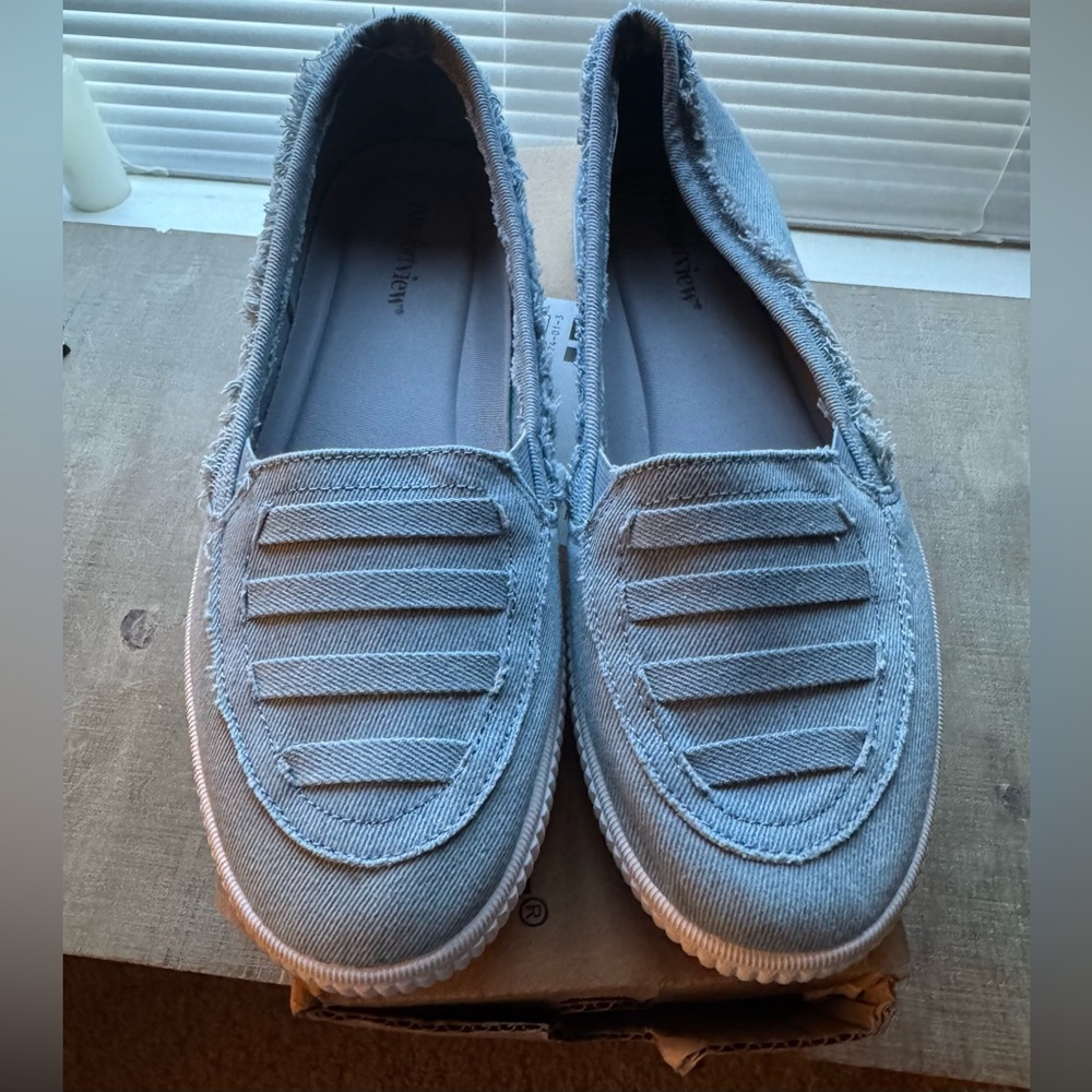 NEW Comfortview The Analia Slip-On Sneaker, size 11W